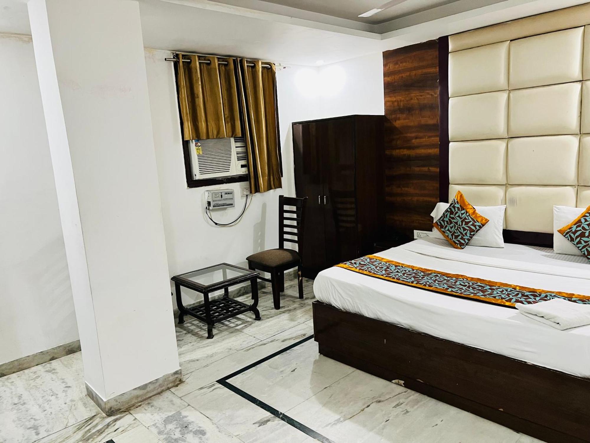 Hotel Marina Near Igi Airport Delhi New Delhi Eksteriør billede