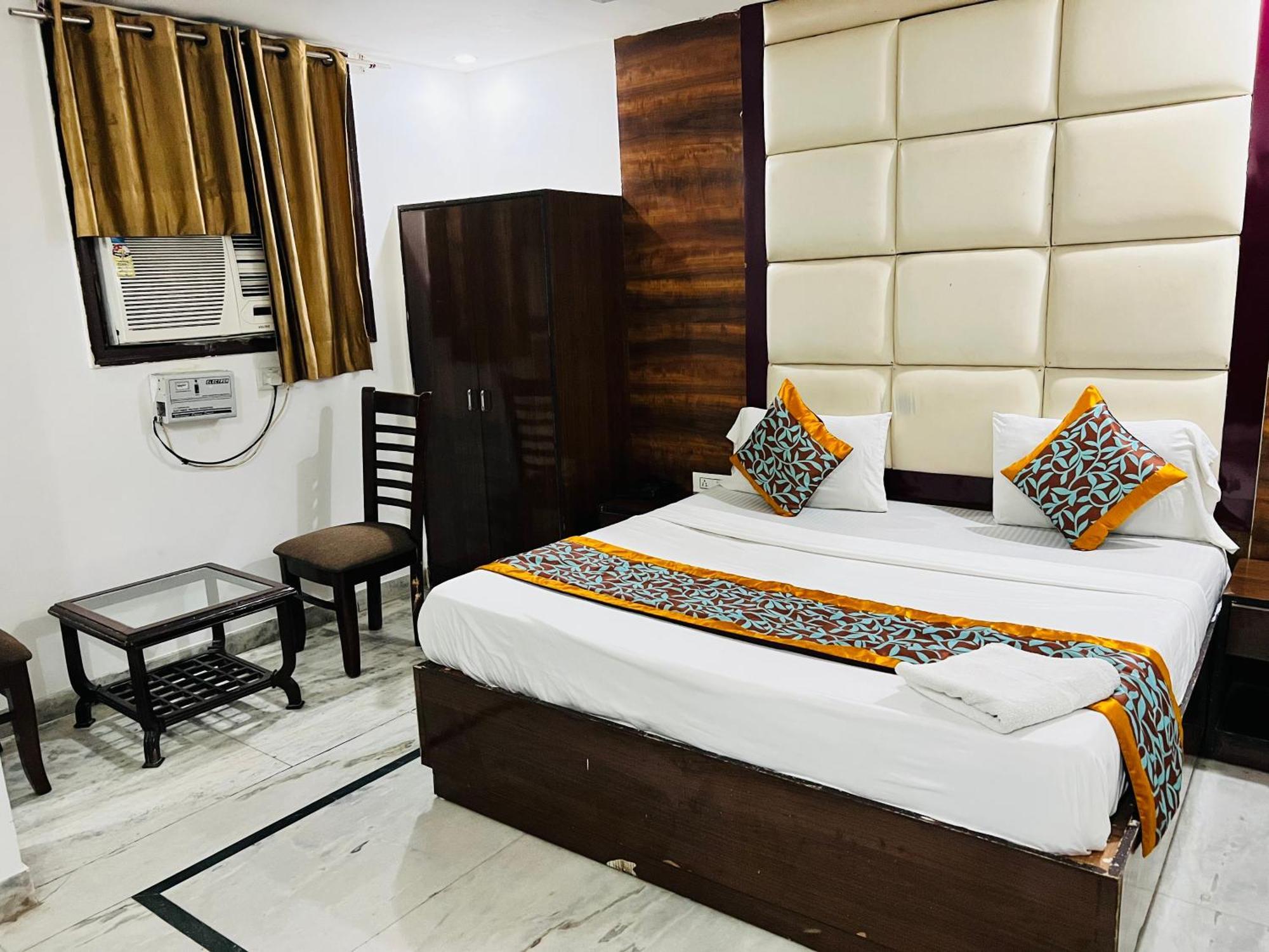 Hotel Marina Near Igi Airport Delhi New Delhi Eksteriør billede