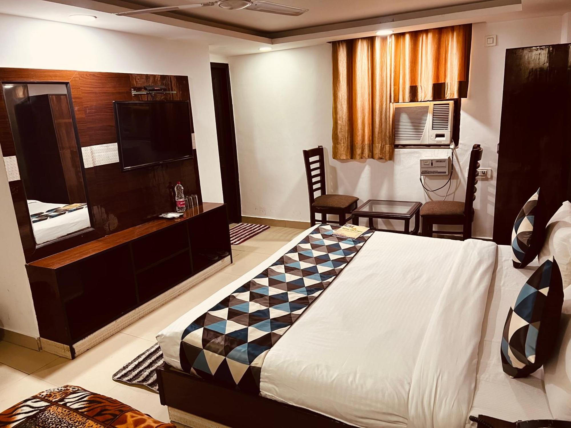 Hotel Marina Near Igi Airport Delhi New Delhi Eksteriør billede